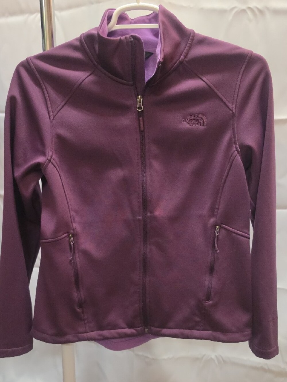 The North Face Women's Plum Zip-Up Jacket - Picture 2 of 10